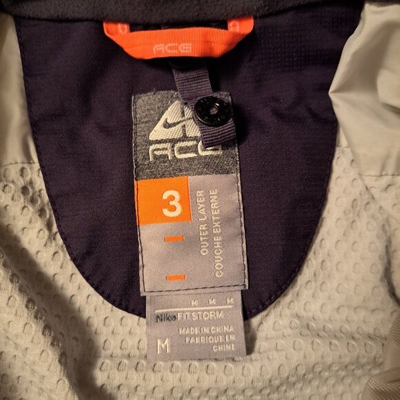 Vintage Nike ACG 3-in-1 System Jacket,Includes Outer Shell and Removable Fleece - Picture 11 of 16